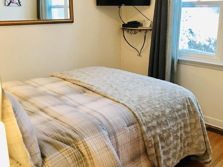 مبيت وإفطار The Findlay House