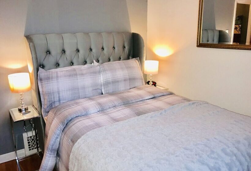 مبيت وإفطار The Findlay House