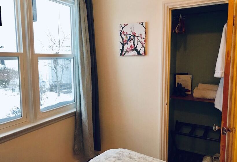 مبيت وإفطار The Findlay House