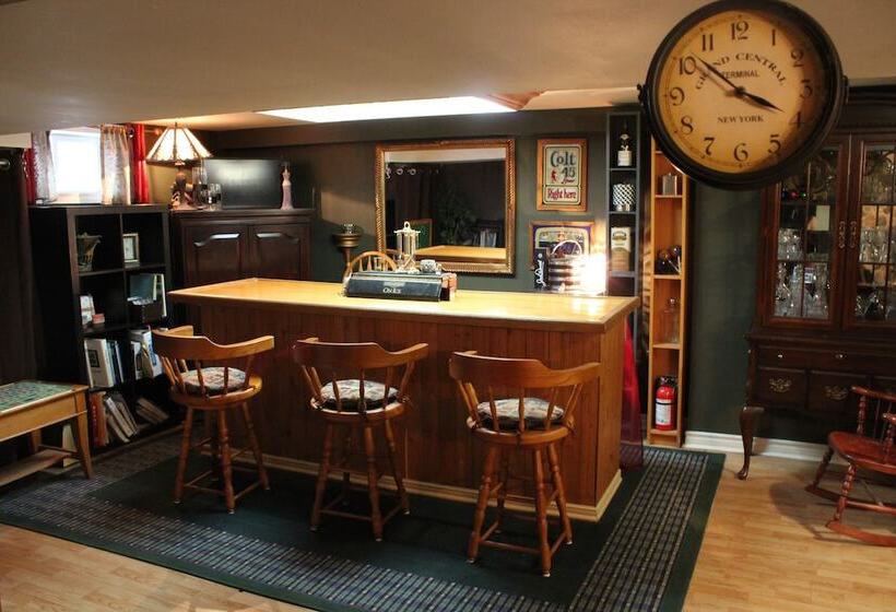 مبيت وإفطار The Findlay House