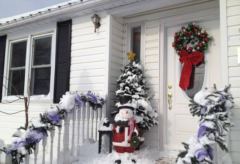 مبيت وإفطار The Findlay House