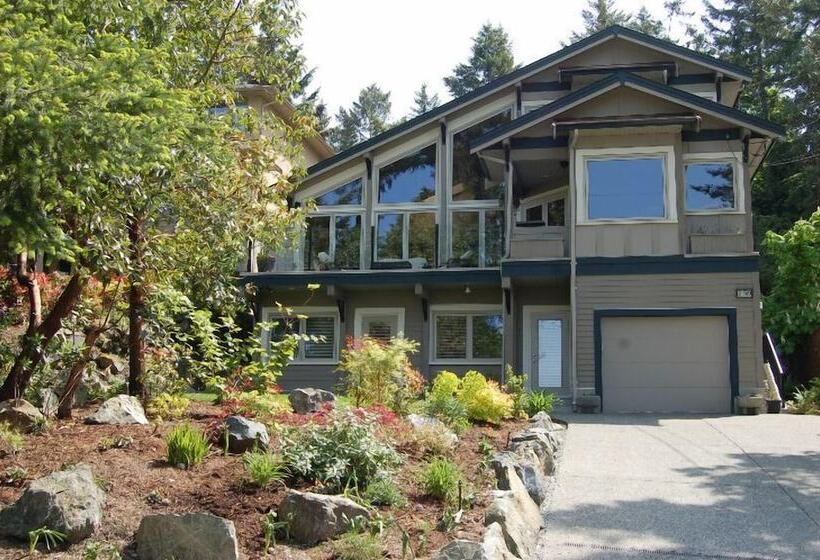 Brentwood Lighthouse B&b