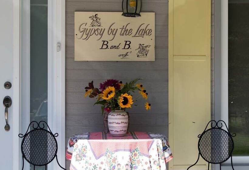 Gypsy By The Lake B & B