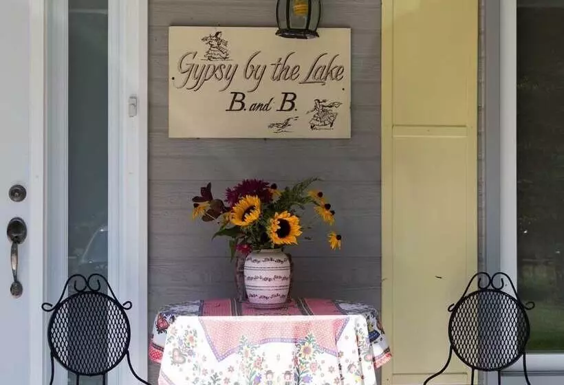 Gypsy By The Lake B & B