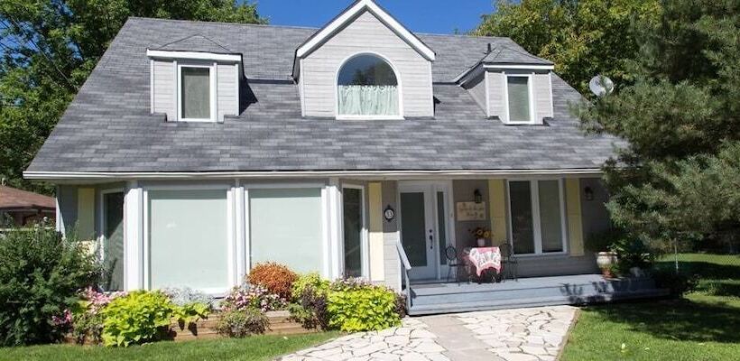 Gypsy By The Lake B & B