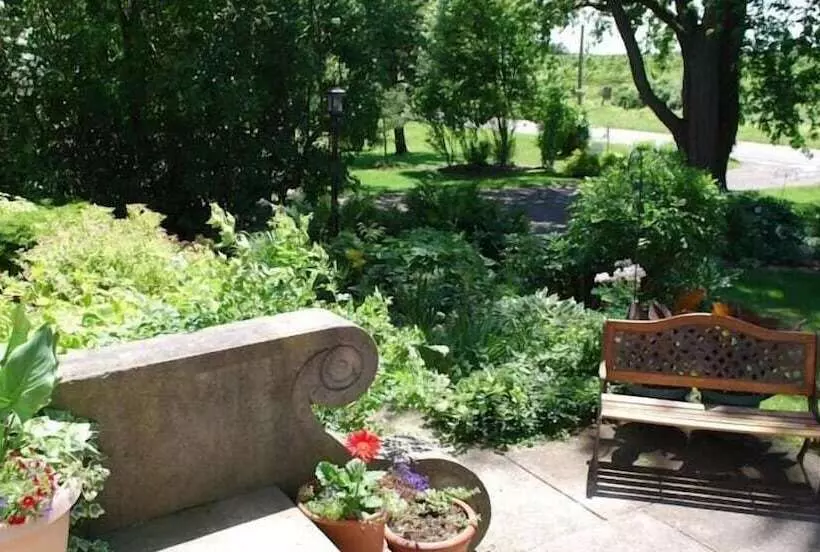 Heathercroft Bed And Breakfast