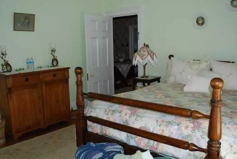 Heathercroft Bed And Breakfast