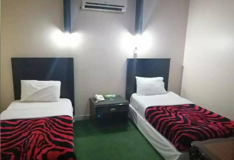 בית מלון כפרי Al Oroba