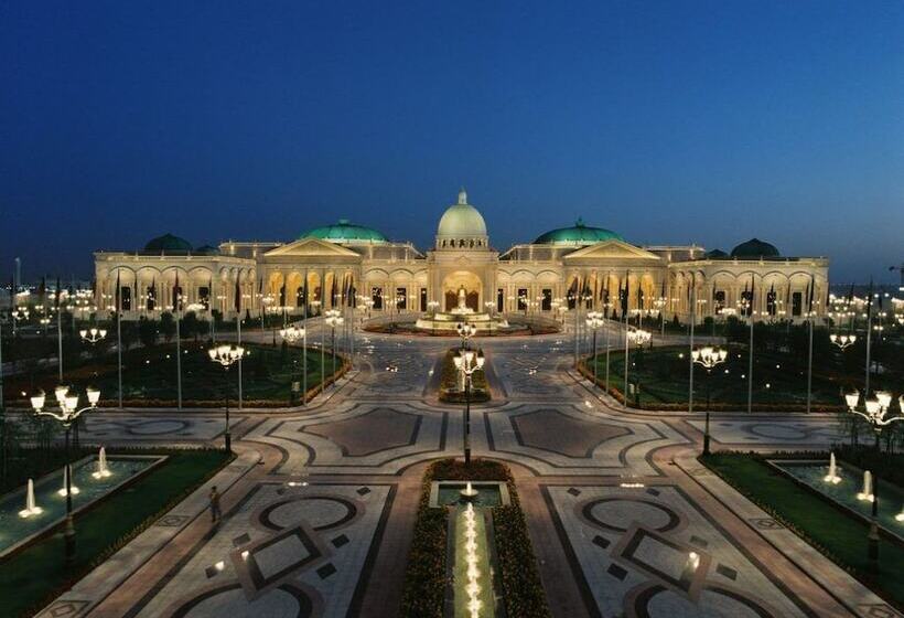 בית מלון כפרי Al Oroba