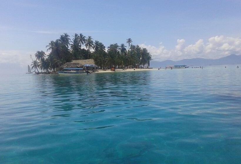 هتل Cabañas Isla Aguja