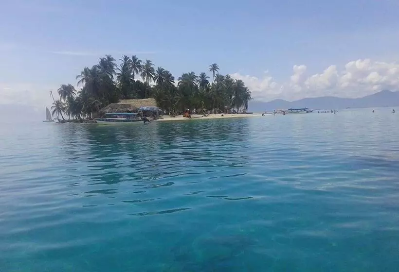 ホテル Cabañas Isla Aguja