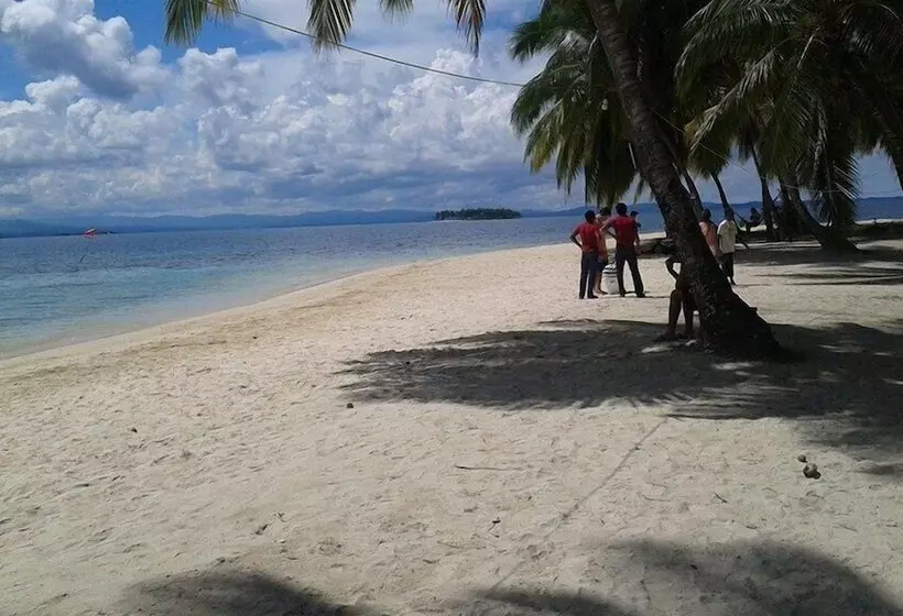 ホテル Cabañas Isla Aguja