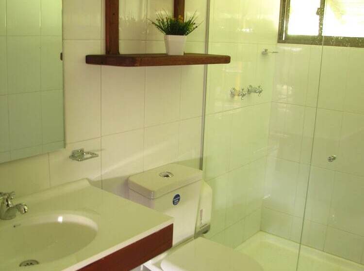 Hotel Playa De Oro Lodge