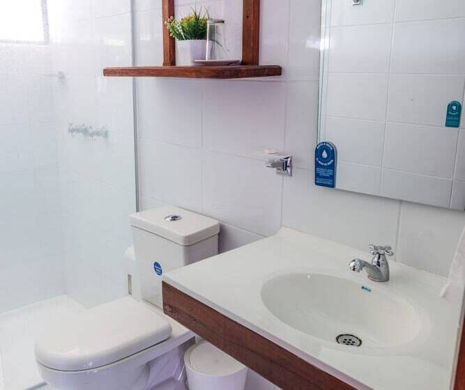 Hotel Playa De Oro Lodge