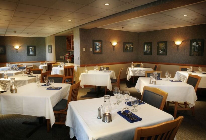 בית מלון כפרי The Inn At Glenora Wine Cellars