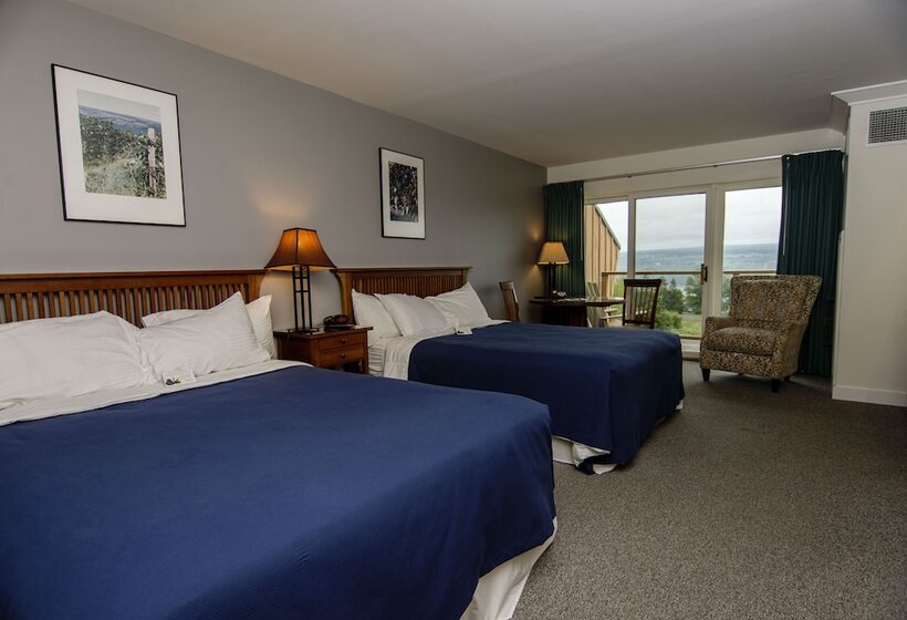 בית מלון כפרי The Inn At Glenora Wine Cellars