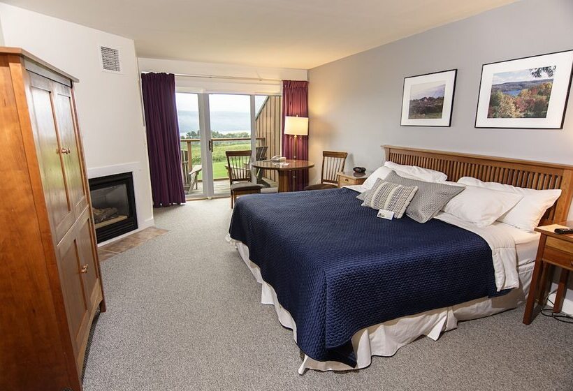 בית מלון כפרי The Inn At Glenora Wine Cellars