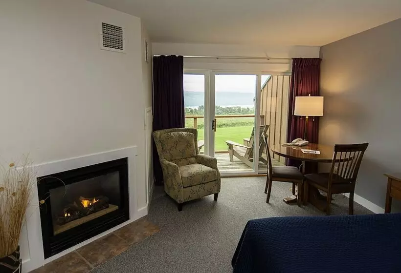 ホテル The Inn At Glenora Wine Cellars