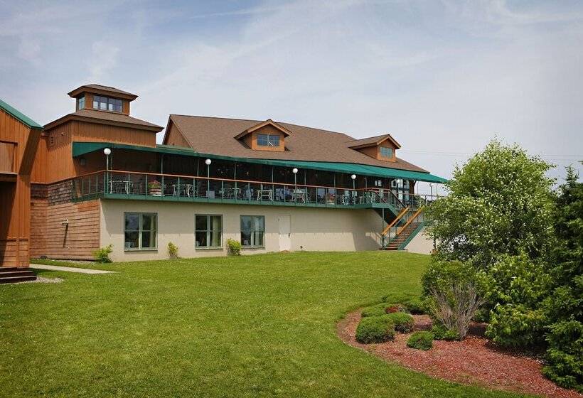 בית מלון כפרי The Inn At Glenora Wine Cellars