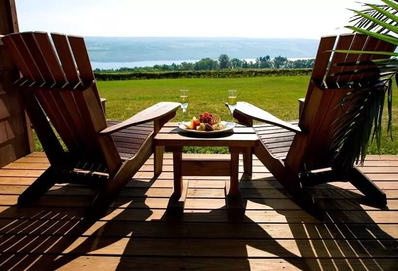 ホテル The Inn At Glenora Wine Cellars