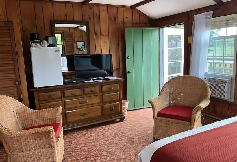 Motelli Spring Garden Inn