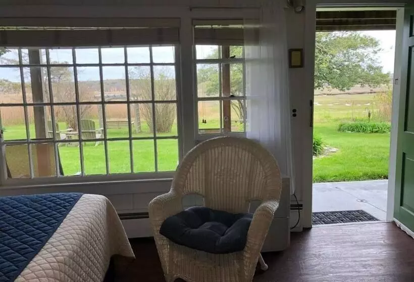 Motelli Spring Garden Inn