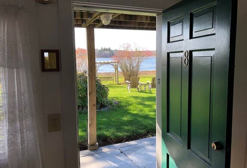 Мотель Spring Garden Inn