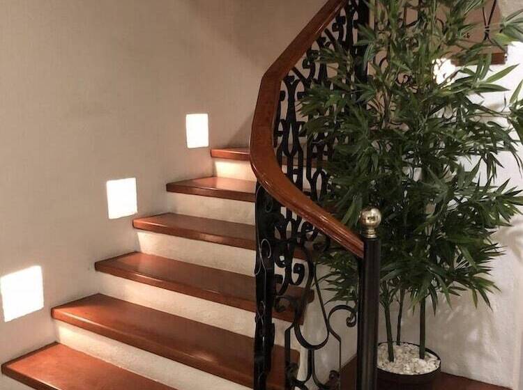 Пансион Totalkey