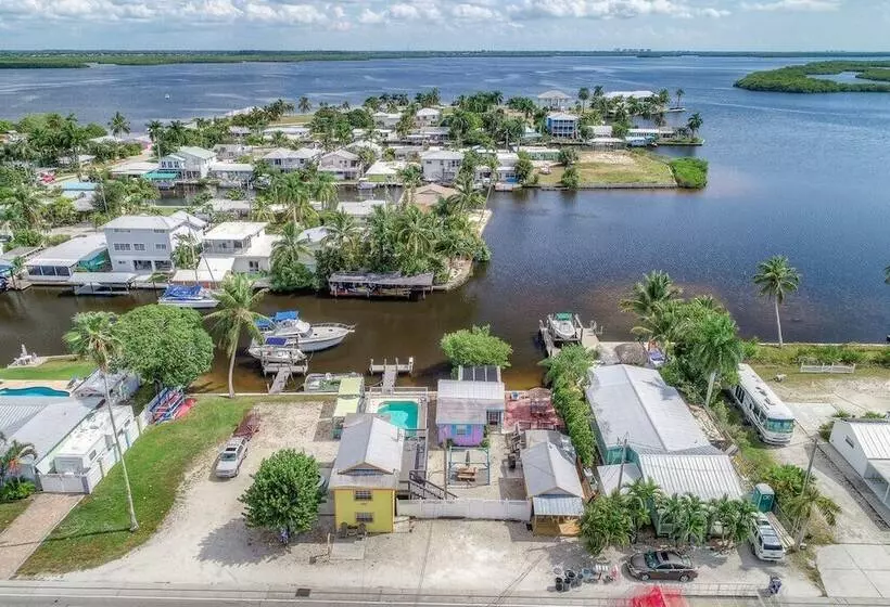 Pine Island Paradise Resort