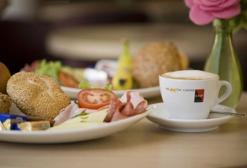 Aparthotel Landau An Der Isar