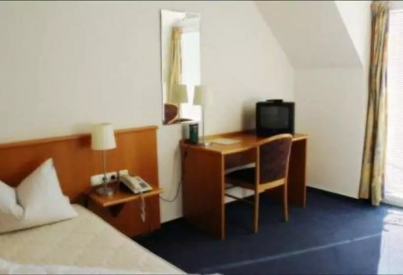 Отель Babalou Im Burckhardthaus