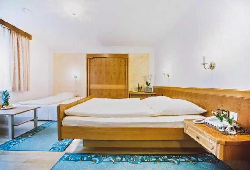 Hotel Blochums Gasthof Hirsch