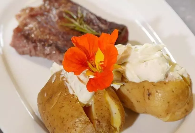 Hotel & Brauerei Gasthof Neuwirt