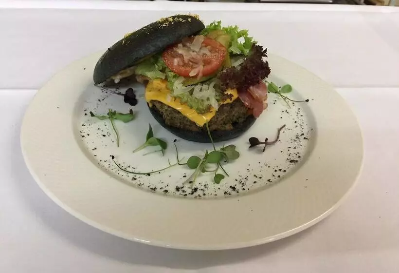 Отель Der Watzenhof