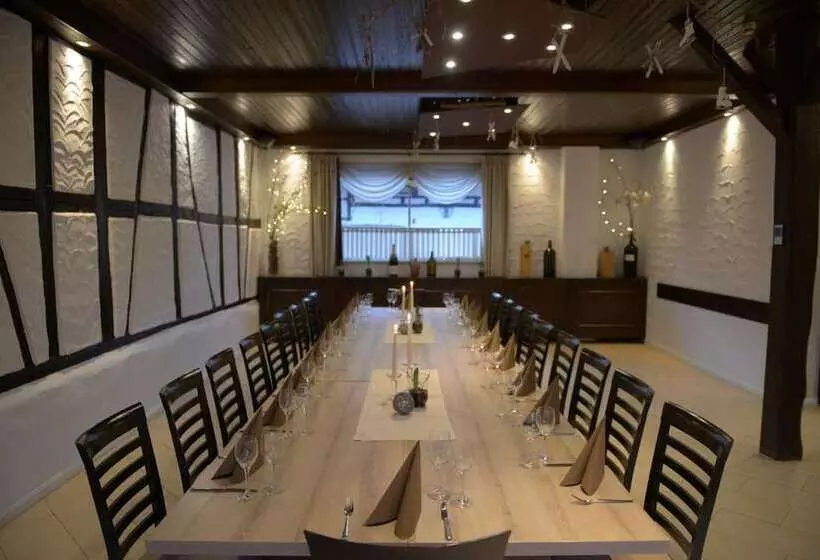 Отель Landgasthof Baumhof Tenne