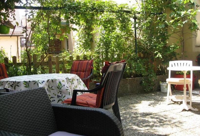 ホテル Möve Garni