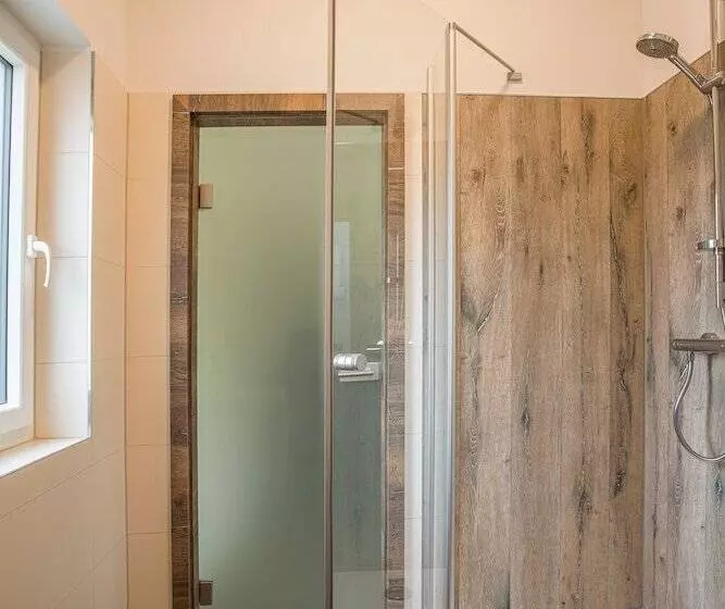 Отель Restaurant Grüner Baum