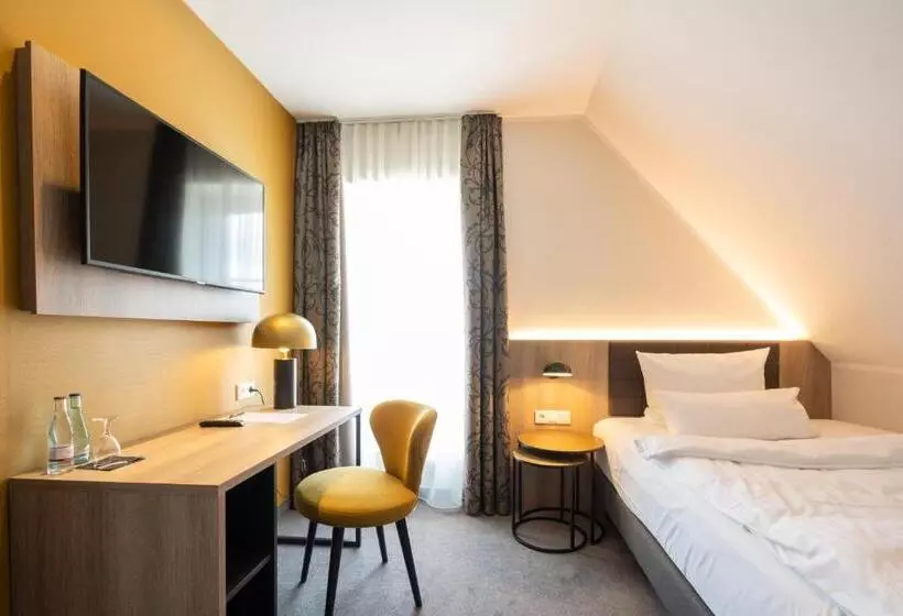 Отель Rheinischer Hof