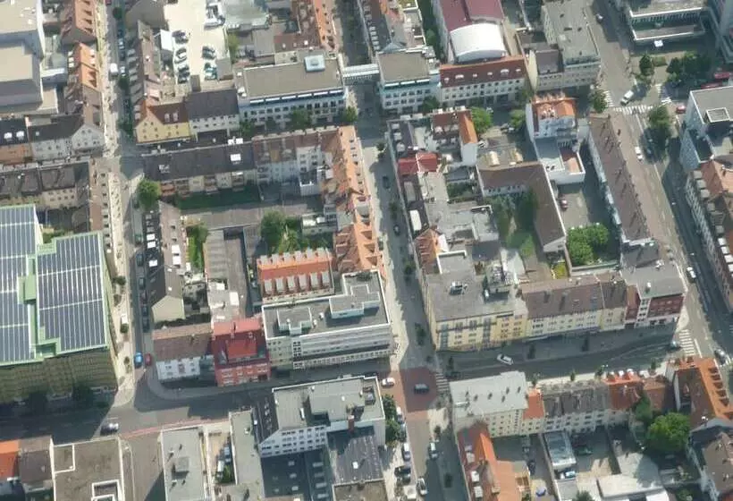 هتل Riesenjunior Hanau By Trip Inn