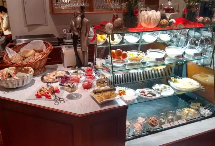 Отель St. Georg Garni