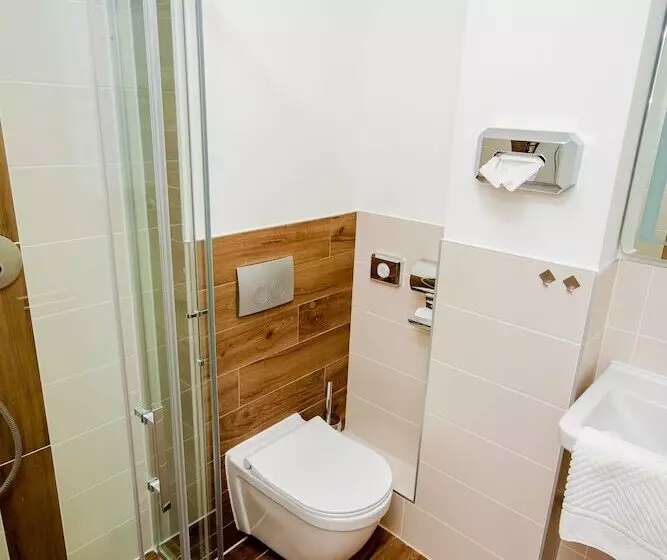 בית מלון כפרי Tiffany