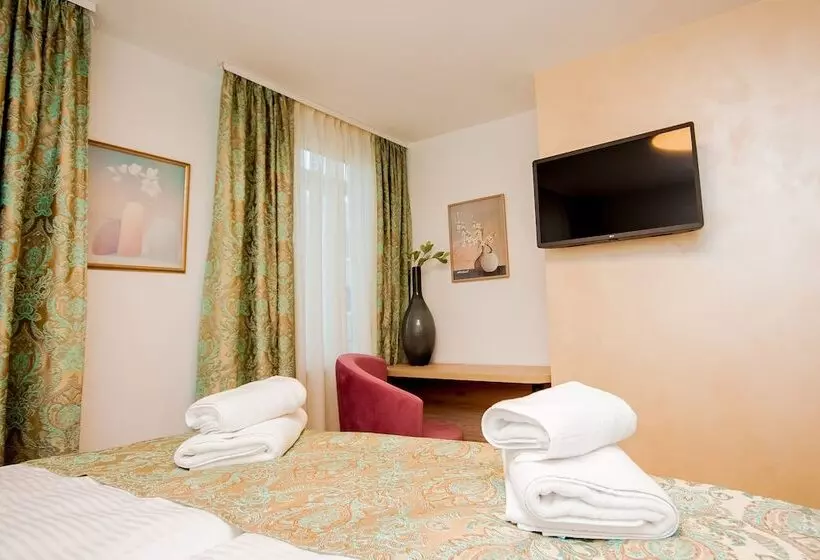 בית מלון כפרי Tiffany