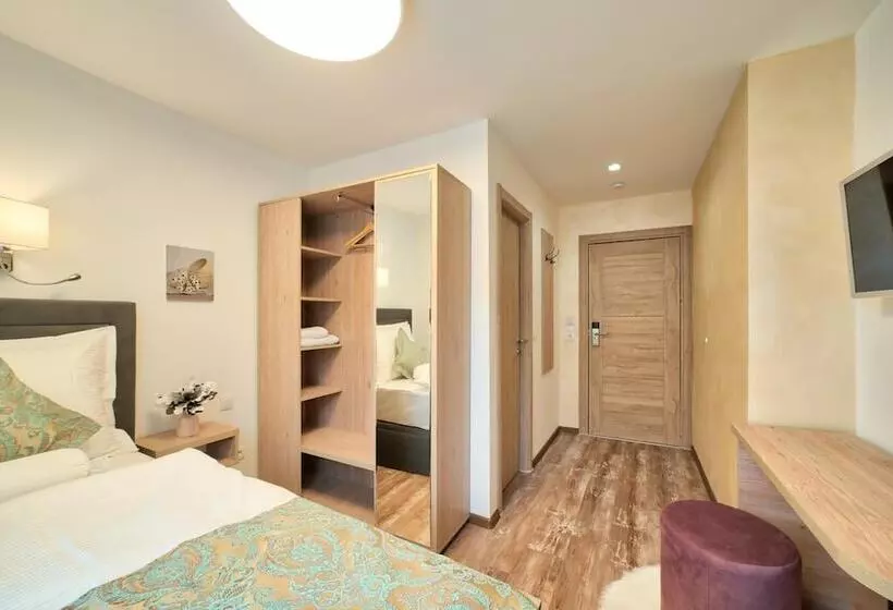 בית מלון כפרי Tiffany