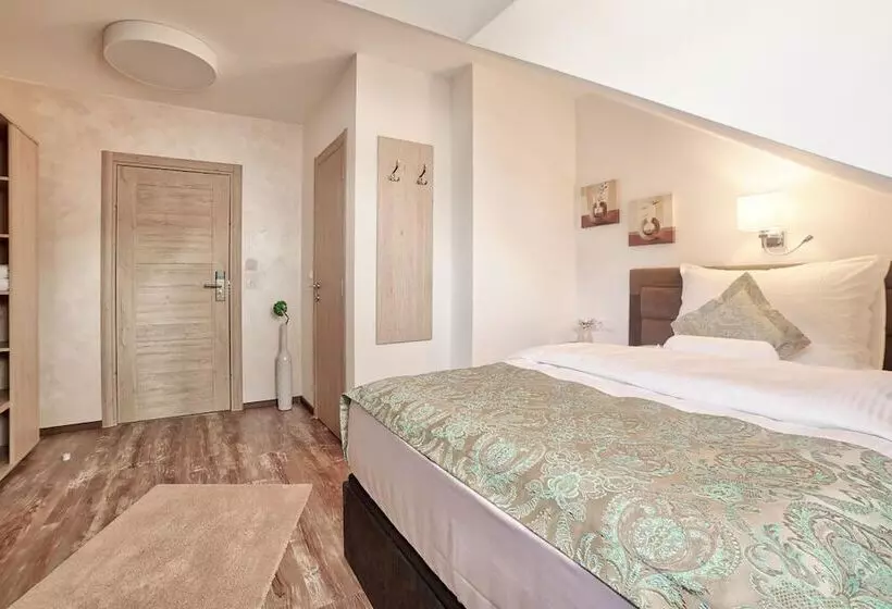 בית מלון כפרי Tiffany