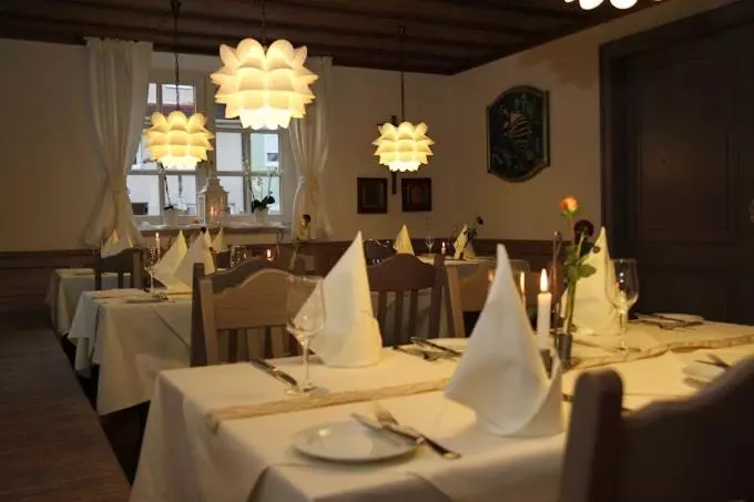 ホテル Und Gasthof Zur Laute