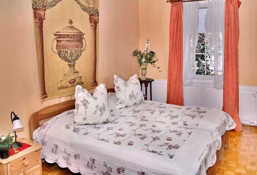 Пансион Altstadtgasthof Krone