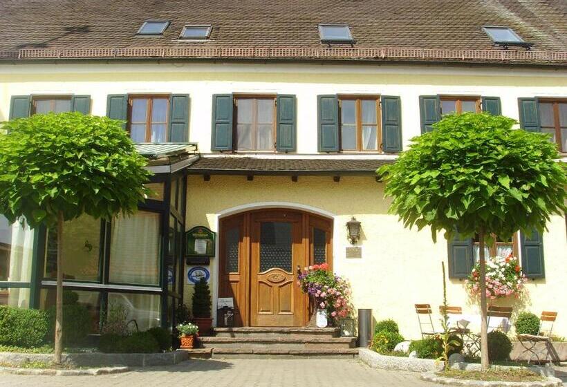 膳宿费 Forstnerwirt Hotel | Stubn | Biergarten