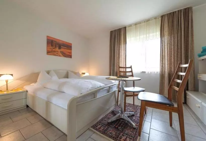 Pensão Adler Mit Gasthaus