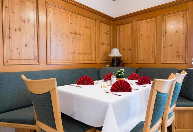 펜션 Adler Mit Gasthaus