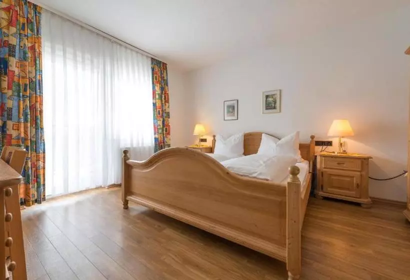 Pensão Adler Mit Gasthaus